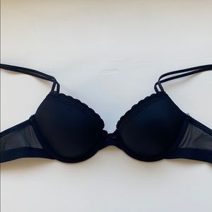 32B Aerie AE Black bra